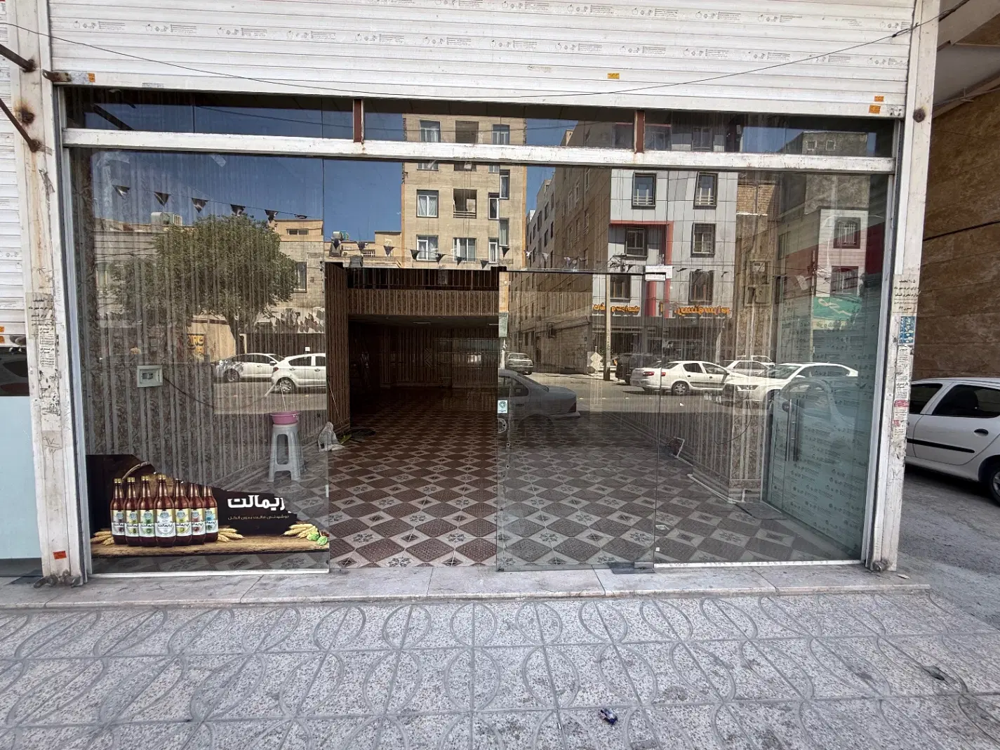 مغازه ۱۰۰ متر کف ۶۰ متر بالکن بهر اهری