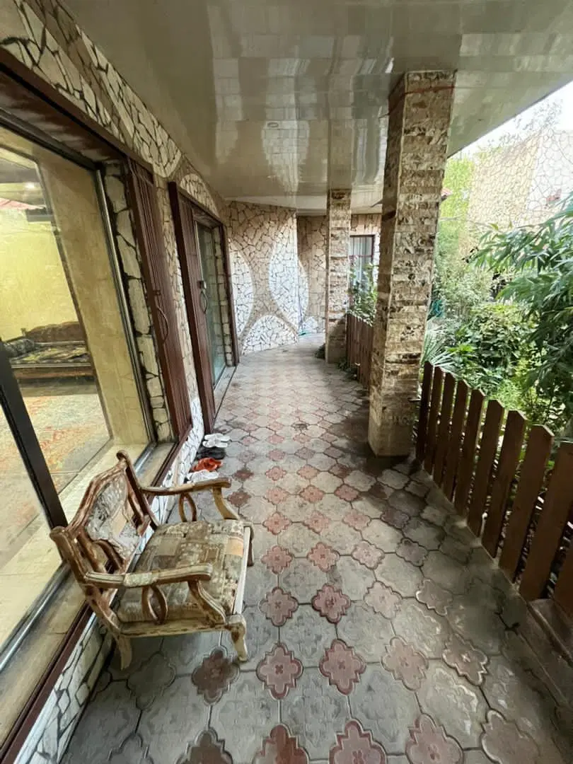 ویلا باغبهادران کنار رودخونه