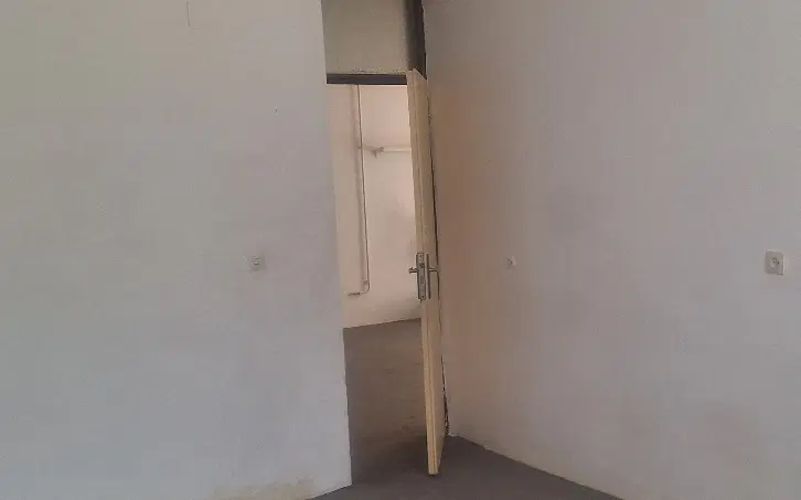 انبار همکف مرکز شهر