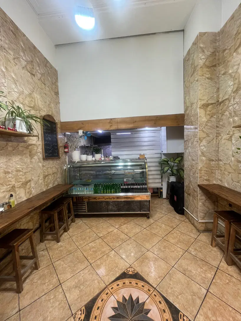 واگذاری صبحانه خوری و فست فود