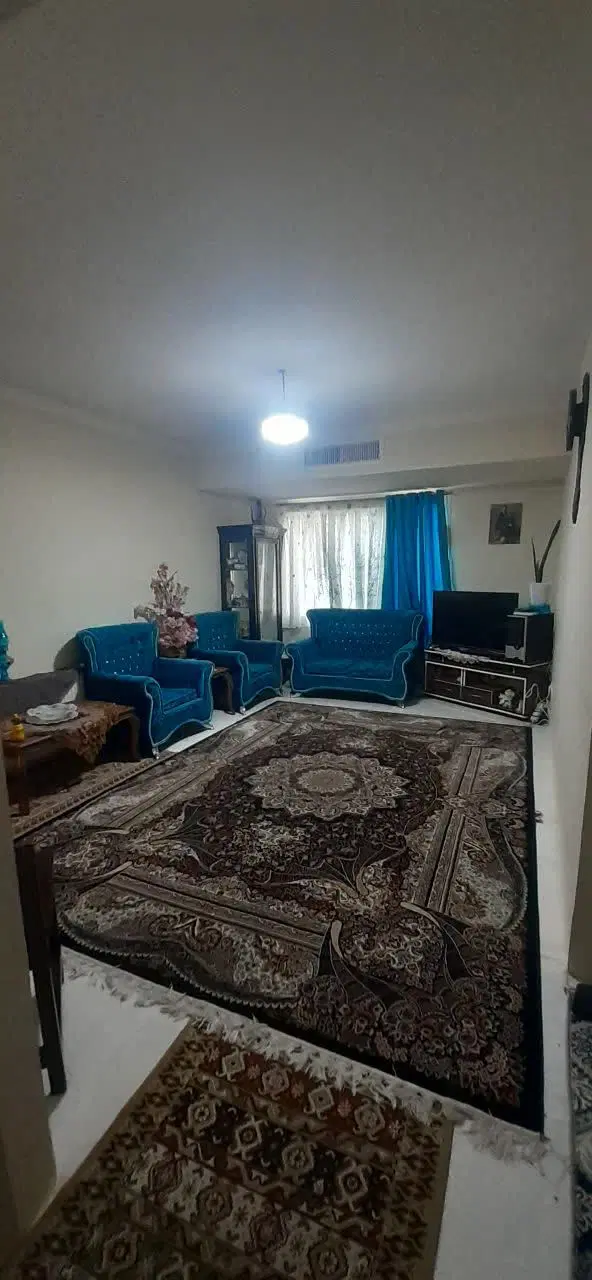 دوخواب تمیز همکف ۷۵ متری