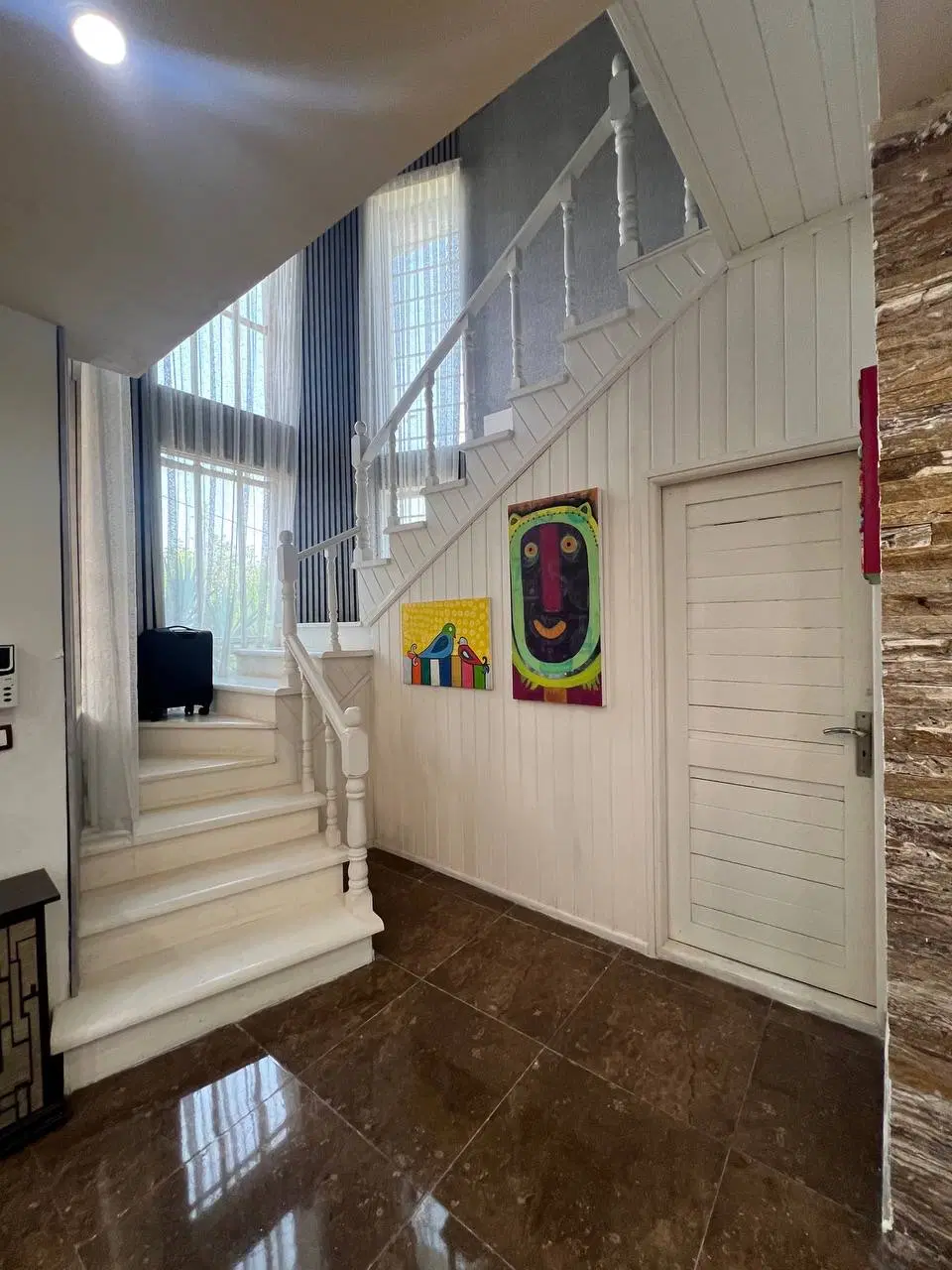 ویلا استخر دار نما سنگ الیمالات