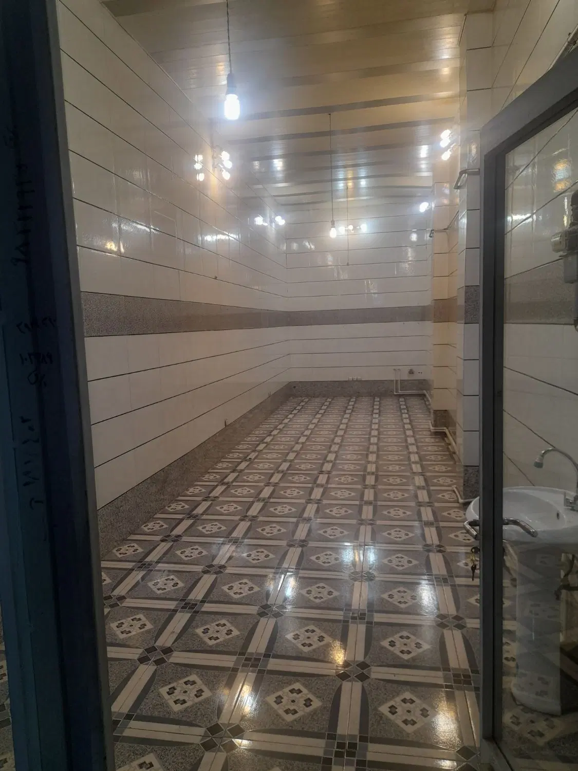 مغازه در کمربندی
