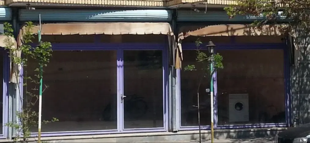 فروش ساختمان تجاری و مسکونی در خیابان آزادی
