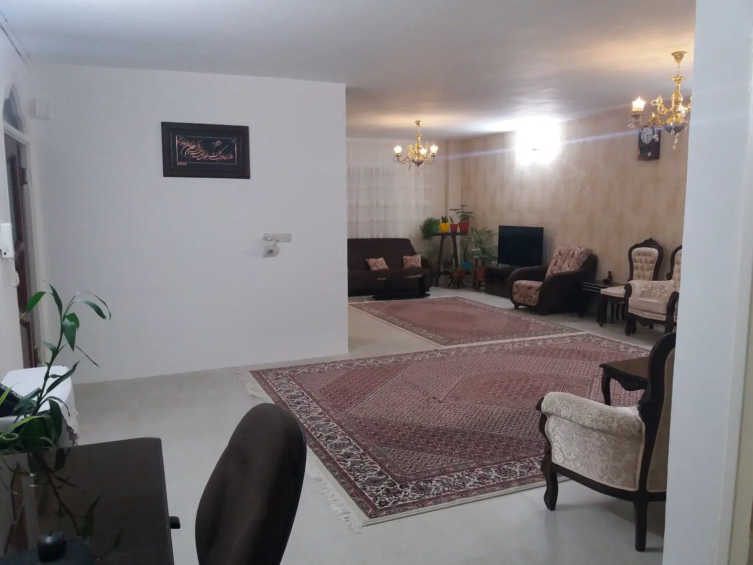 آپارتمان 125 متری طبقه2