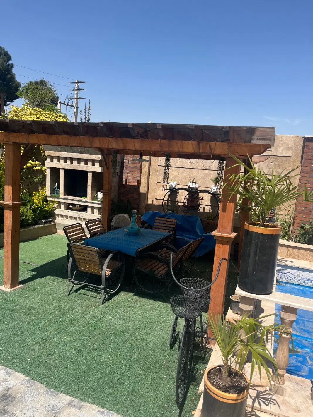 باغچه ۳۰۰ متری