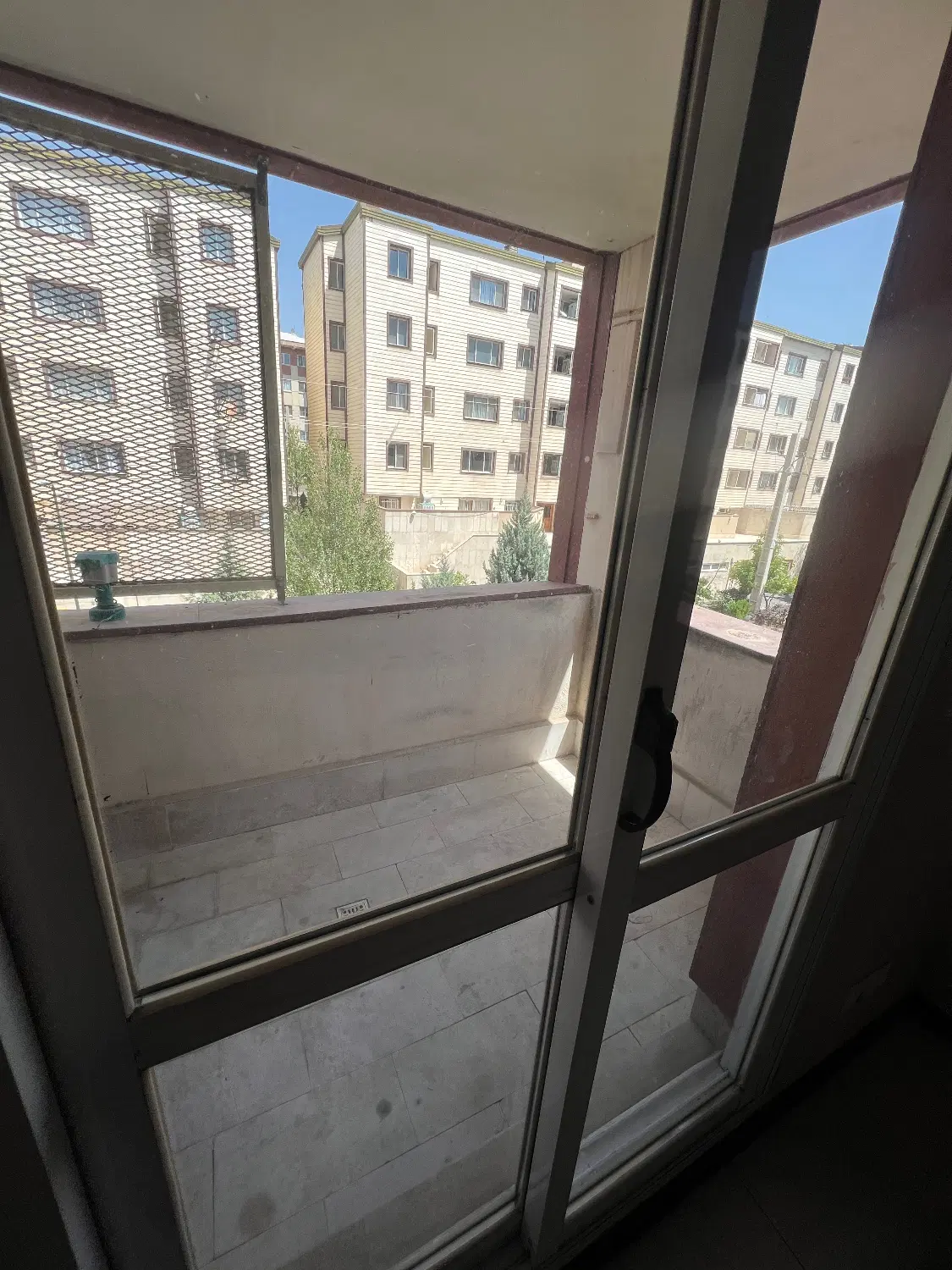 پردیس فاز ۳ مجتمع سنبل 50 متر یکخوابه خاص