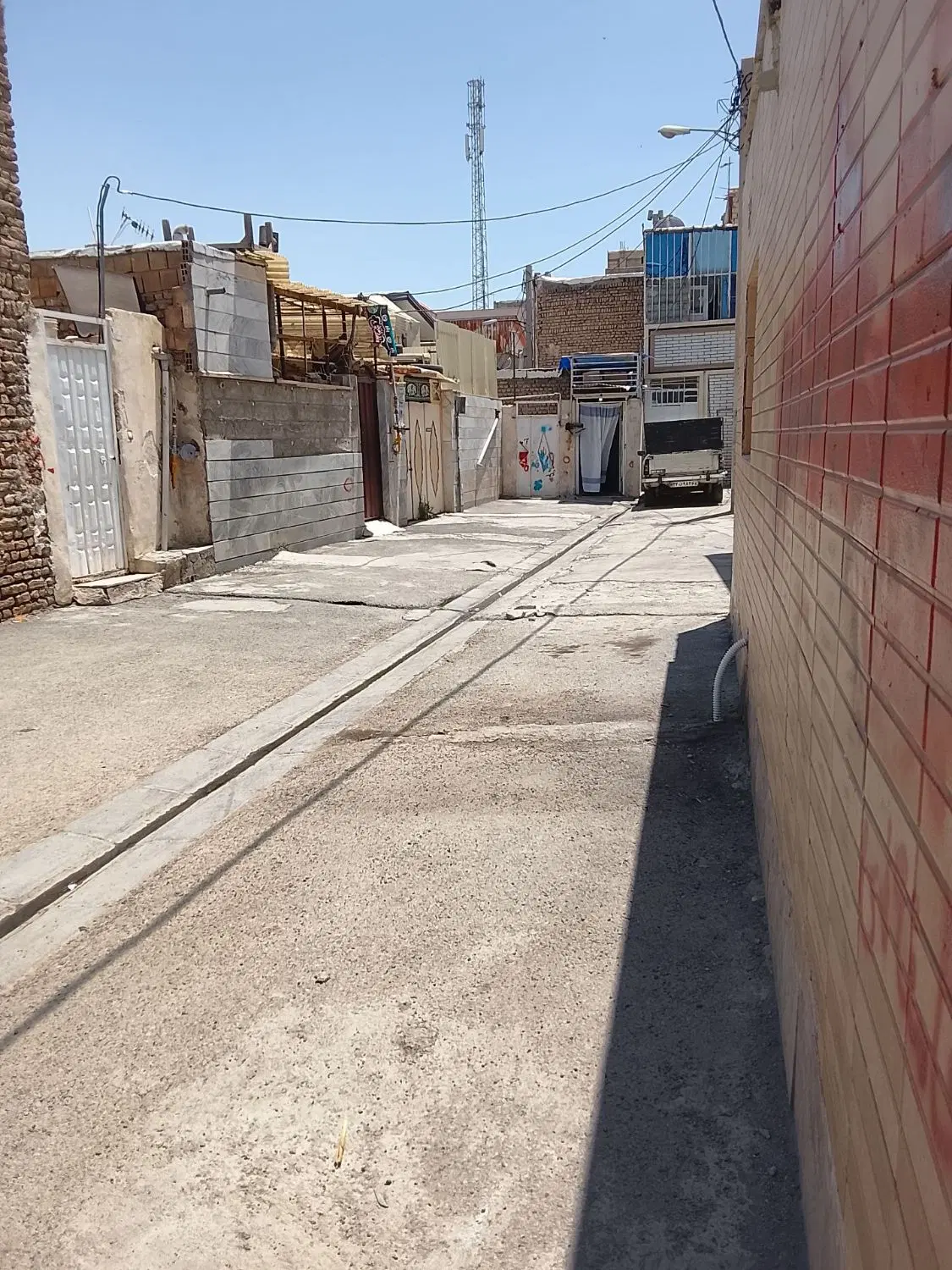 خانه حیاط دار 75 متر ویلای