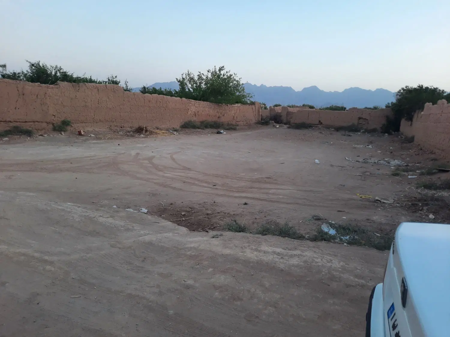 ۷۵۰متر زمین مناسب برای خانه باغ