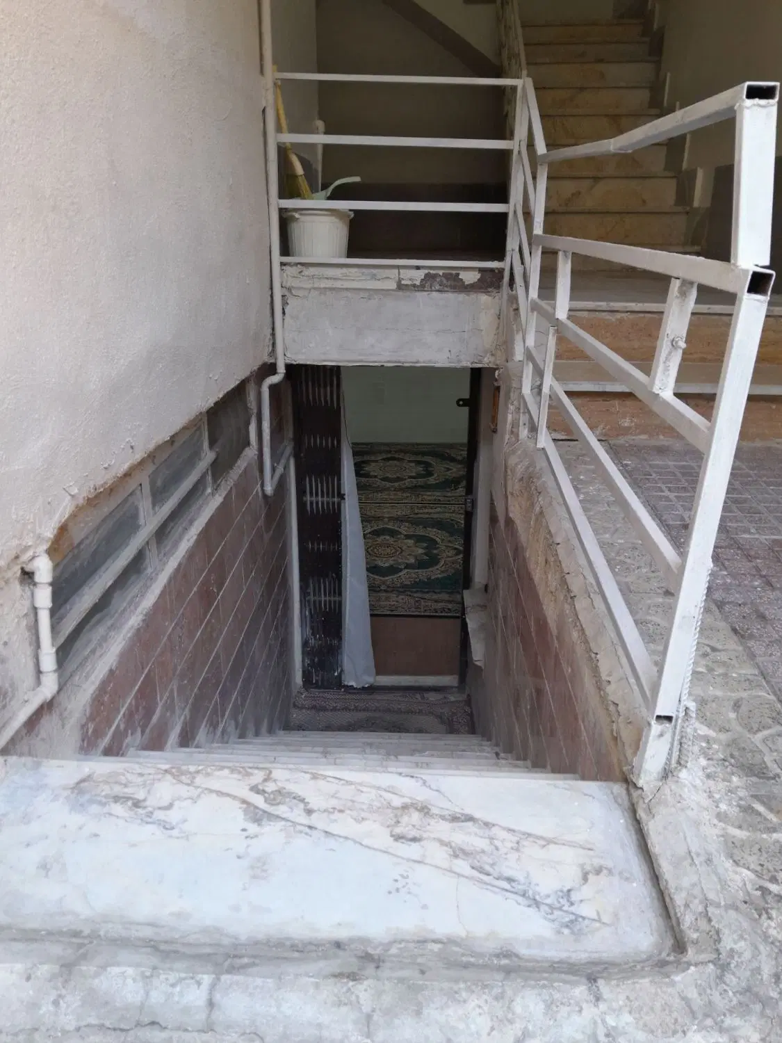 انبار در بهاره غربی