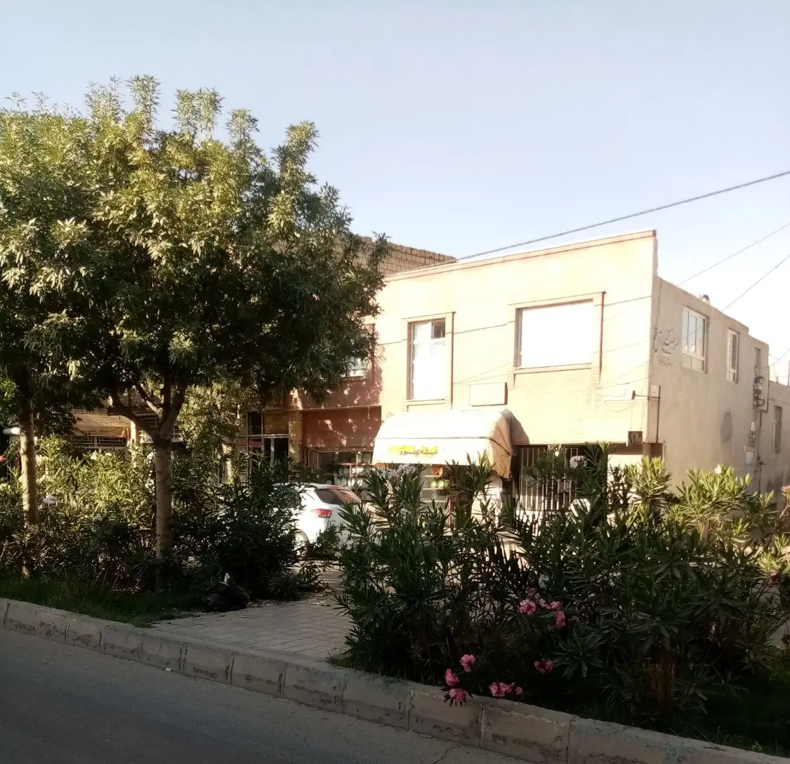 به نام خداوندکریم دوواحدآپارتمان جمعا185متر 4خواب