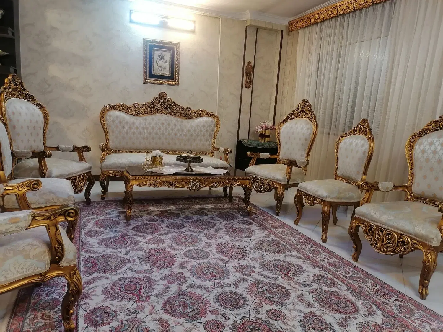 آپارتمان65 متری با پارکینگ نزدیک حرم طبقه اول