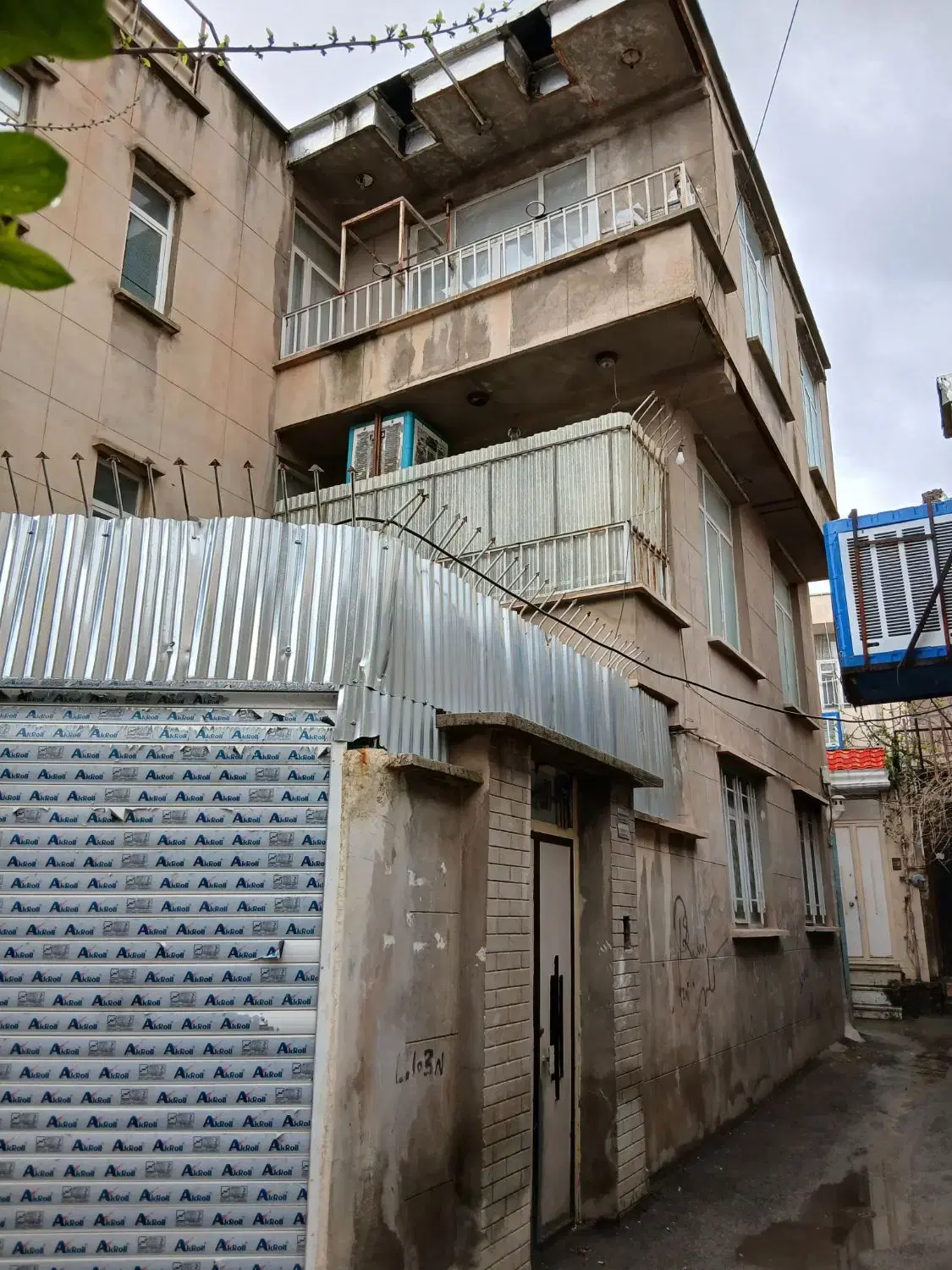 خانه ویلایی ۲طبقه شهناز آتشنشانی(کلهواس)