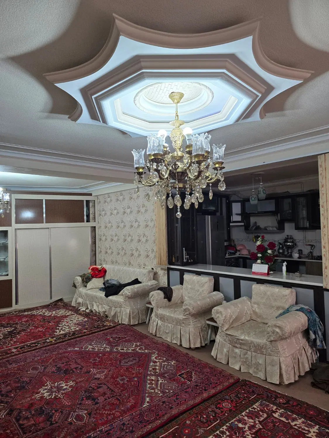 آپارتمان۱۱۶ متر شخصی ساز پشت استخر ساحل کوی گلستان