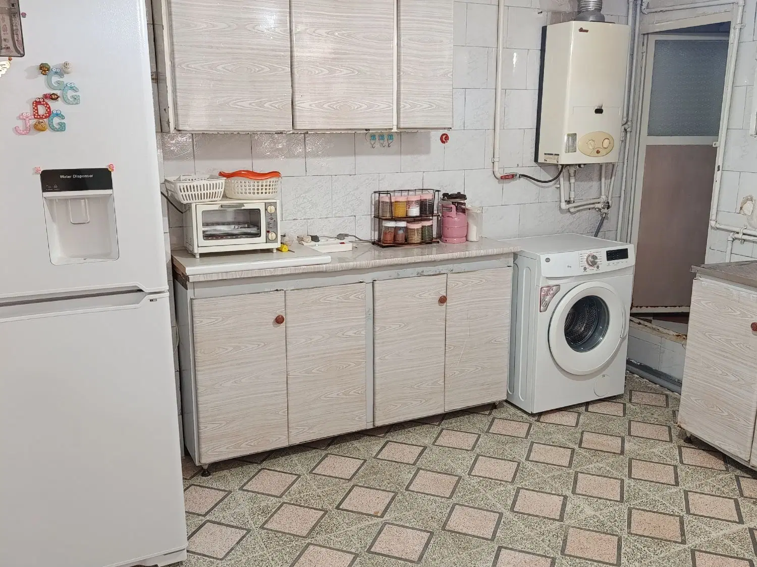 طبقه همکف حیات دار قاضی اباد