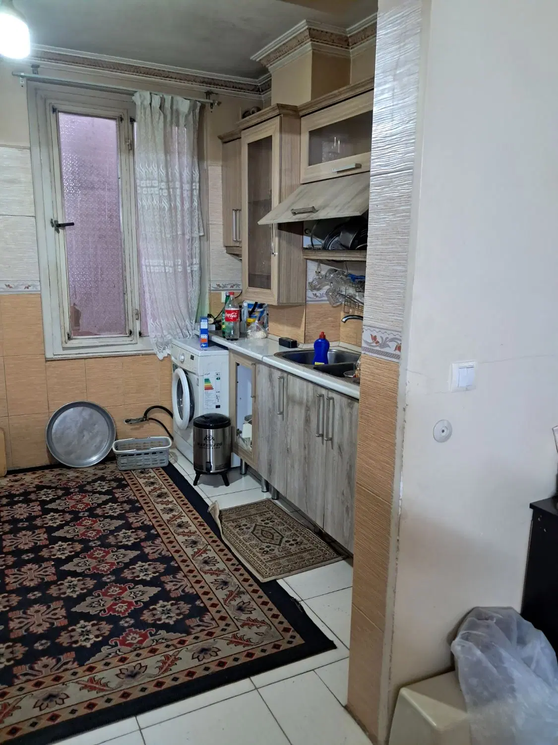 واحد ۶۶ متری ۲ خوابه سند دار خ طالقانی جنوبی