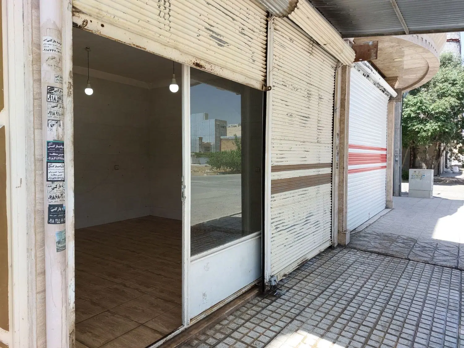 مغازه 20متری بر خیابان و سر چهاراه