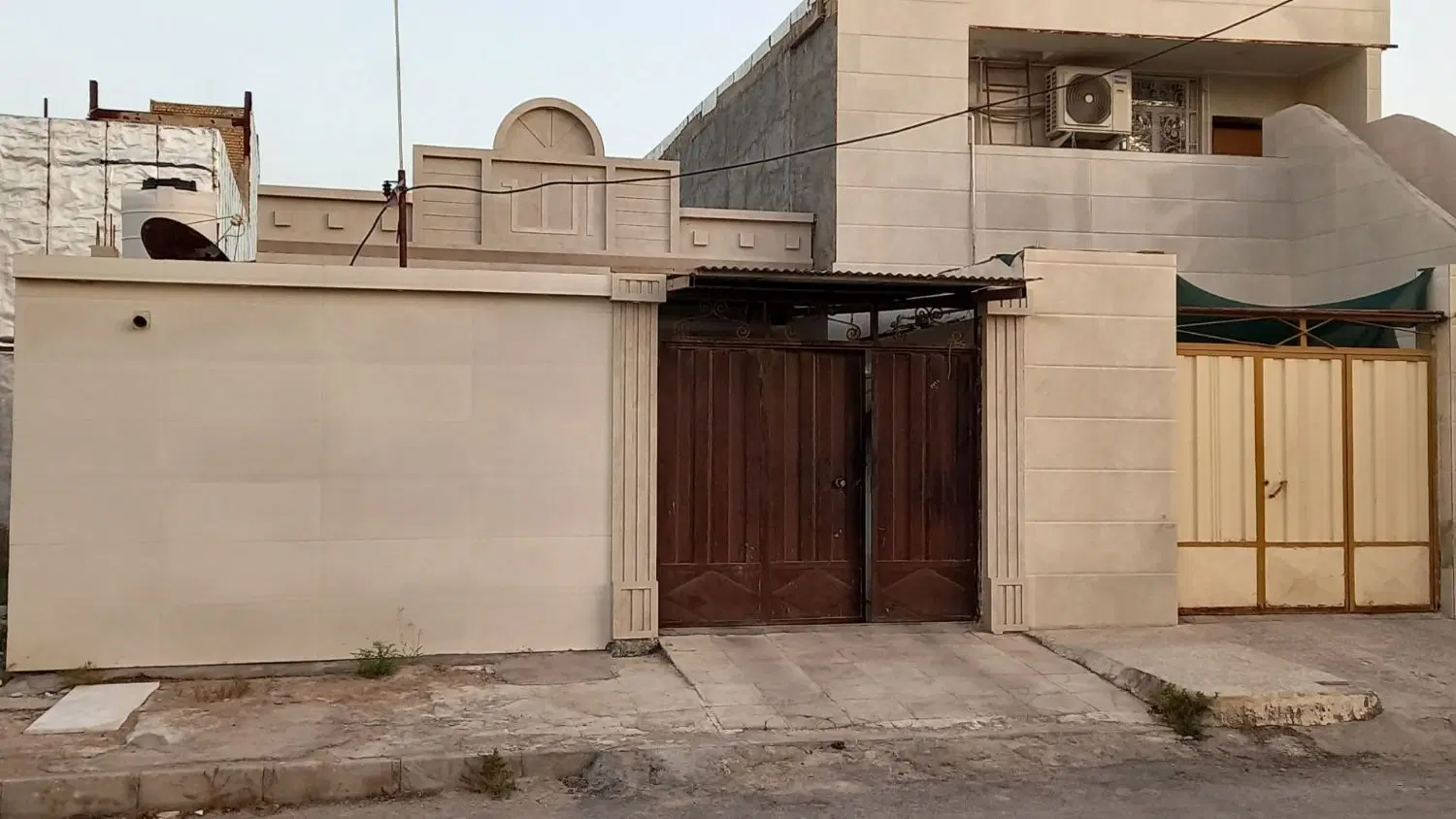 فروش فوری خانه نوساز ۱۵۰مترفاز۱