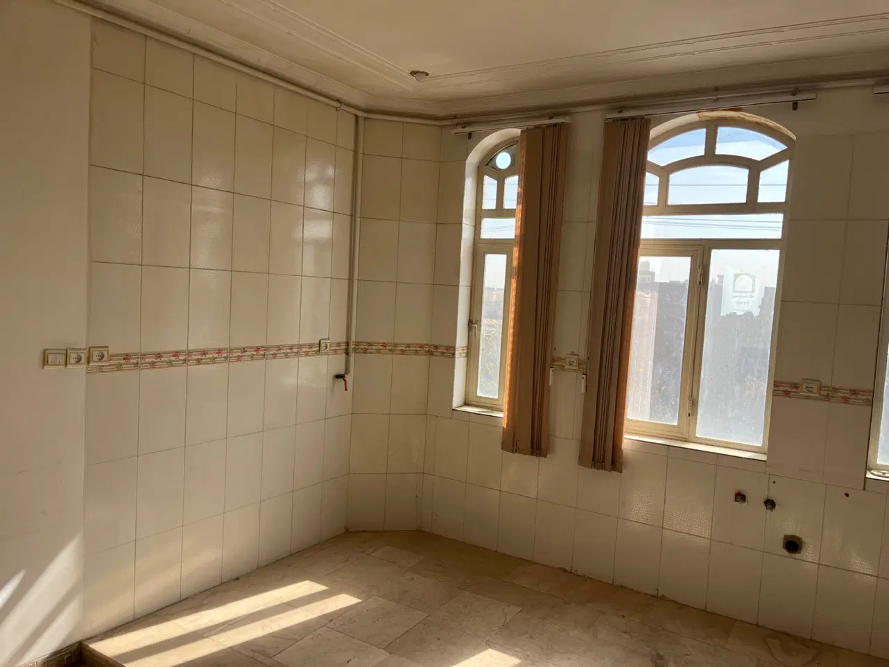 دفتر اداری خیابان چمران
