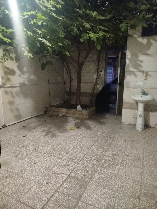 اجاره خونه ویلایی حیات دار ۱۴۰ متری دو خوابه همکف