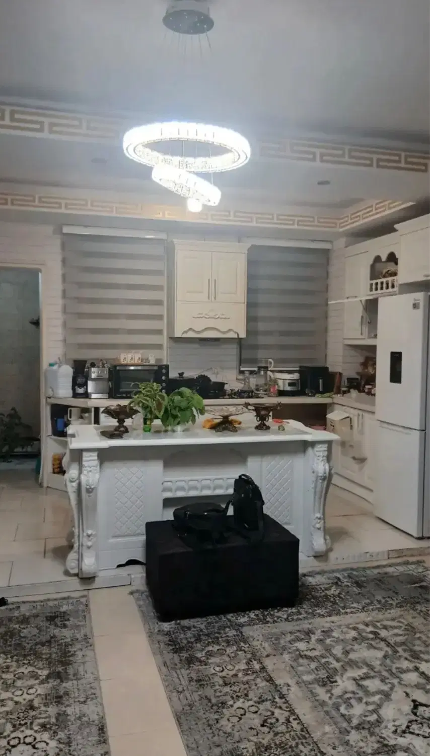 ۷۰ متر فول امکانات زیبا و دلنشین