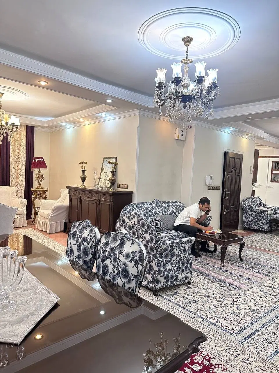 آپارتمان سه خواب 145 متری