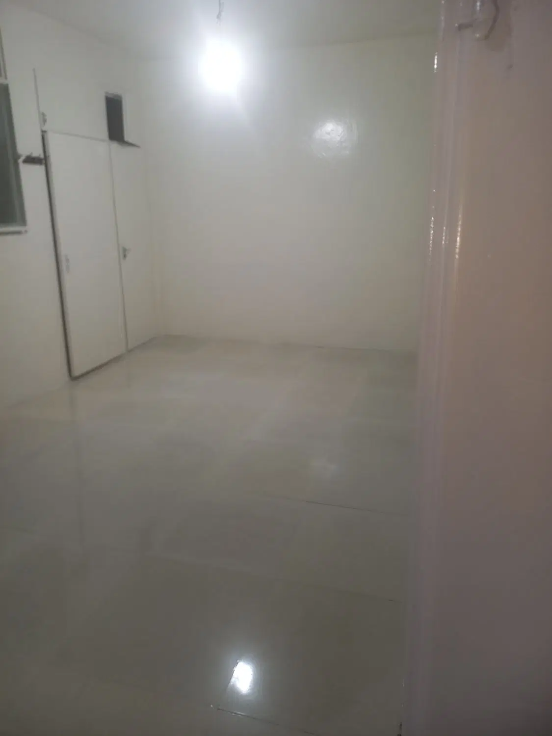 اجاره منزل مسکونی دربست نزدیک خیابان اصلی