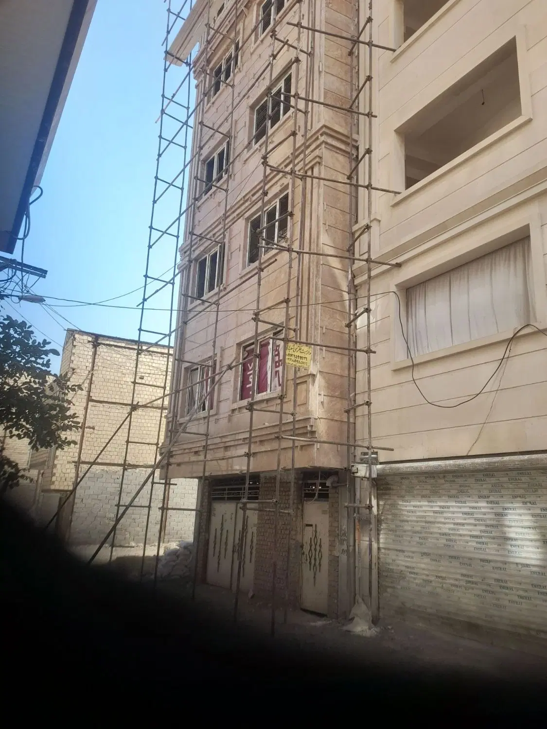 فروش نصف واحد ۱۲۰ متری(۶۰متر)شهرک علوی