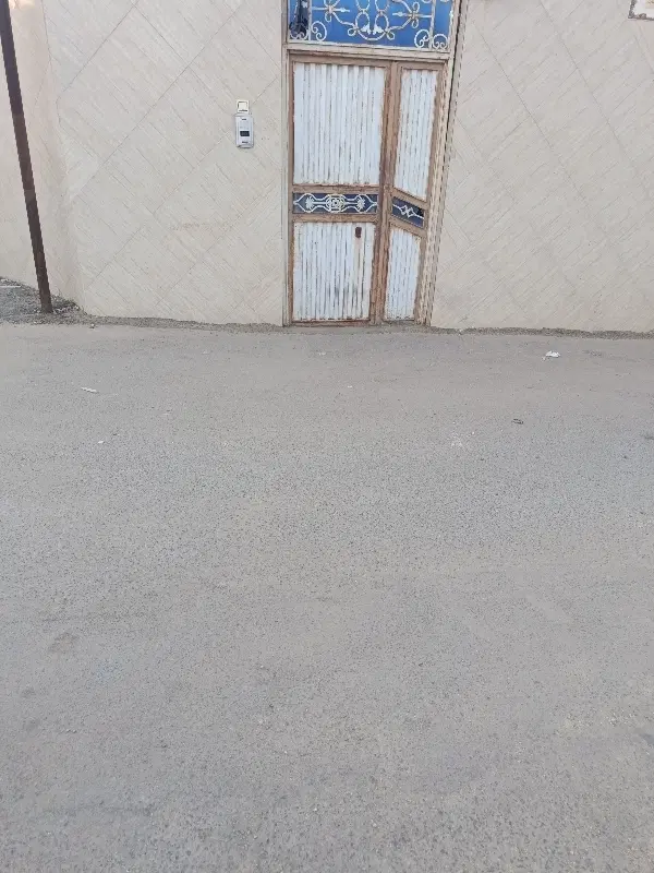 خانه مسکونی نقلی
