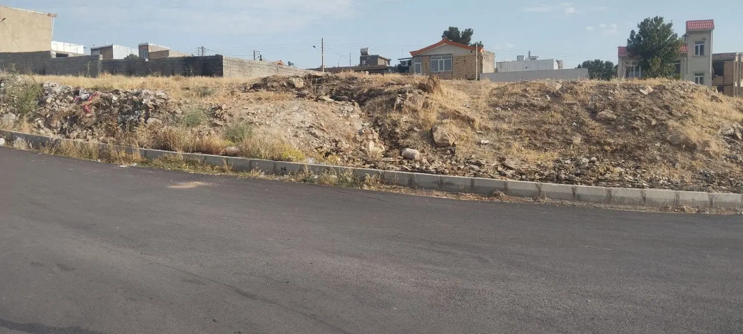 زمین مسکونی و تجاری