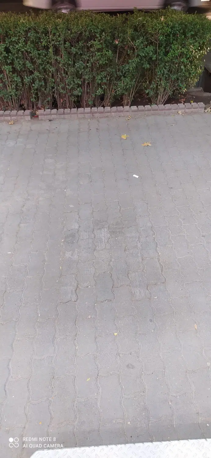 یک قطعه زمین مسکونی