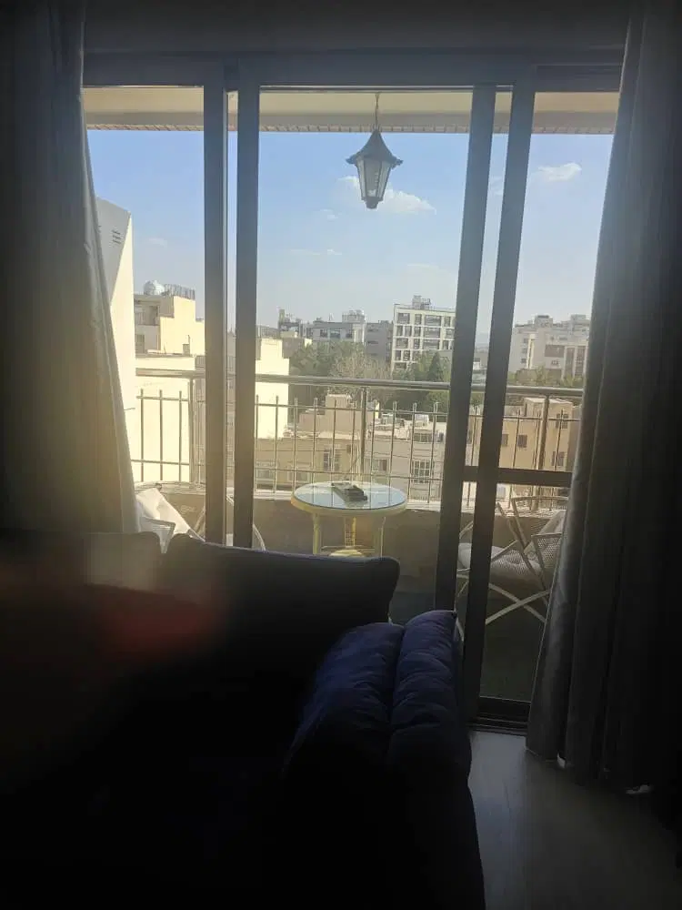 آپارتمان ۱۵۰ متری خ مبارزان