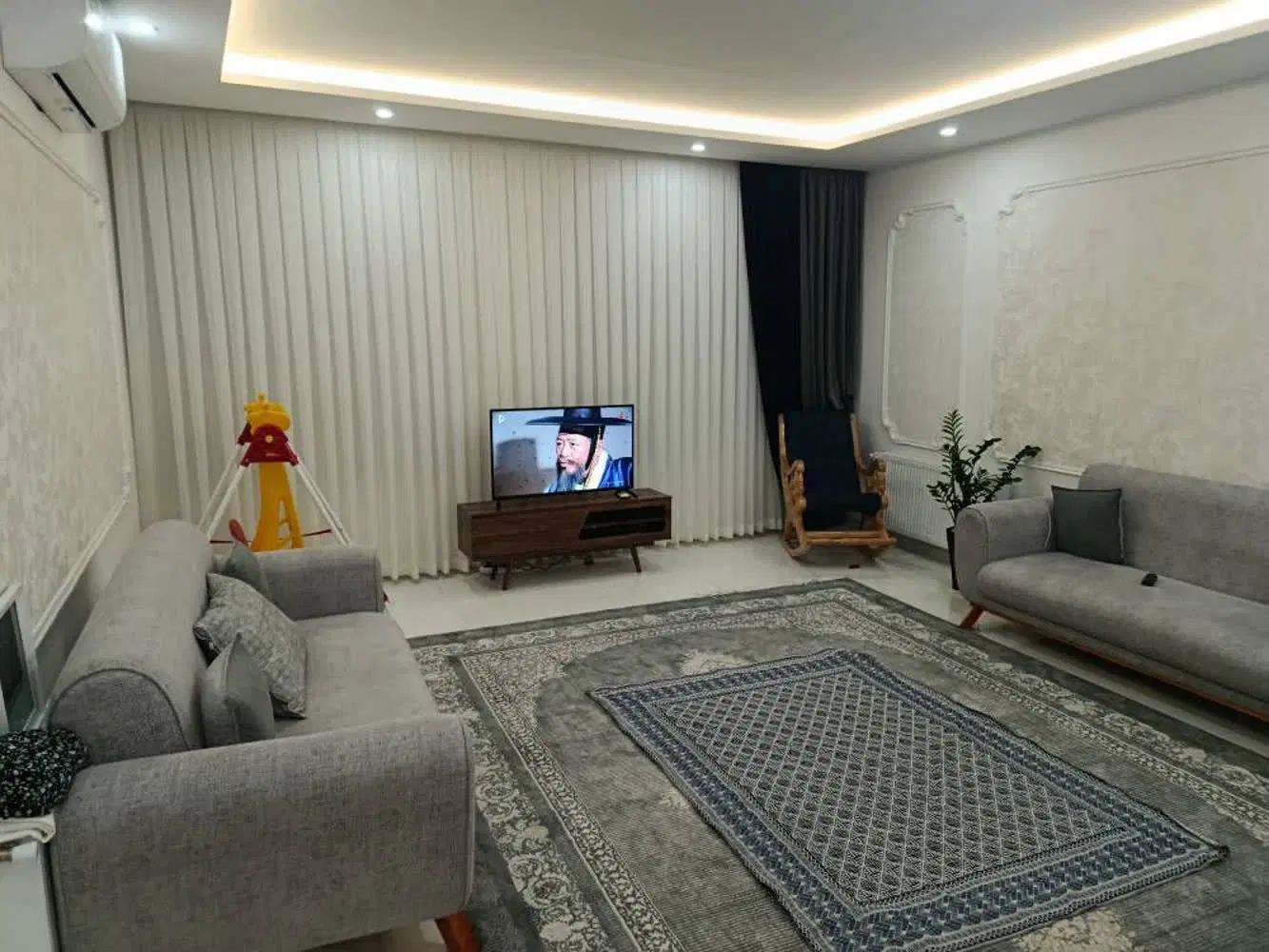 10۳متر، سند دار دوخواب، رو به نما