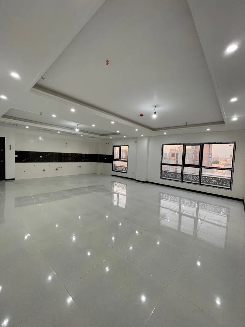 آپارتمان ۱۲۰متری سه خوابه