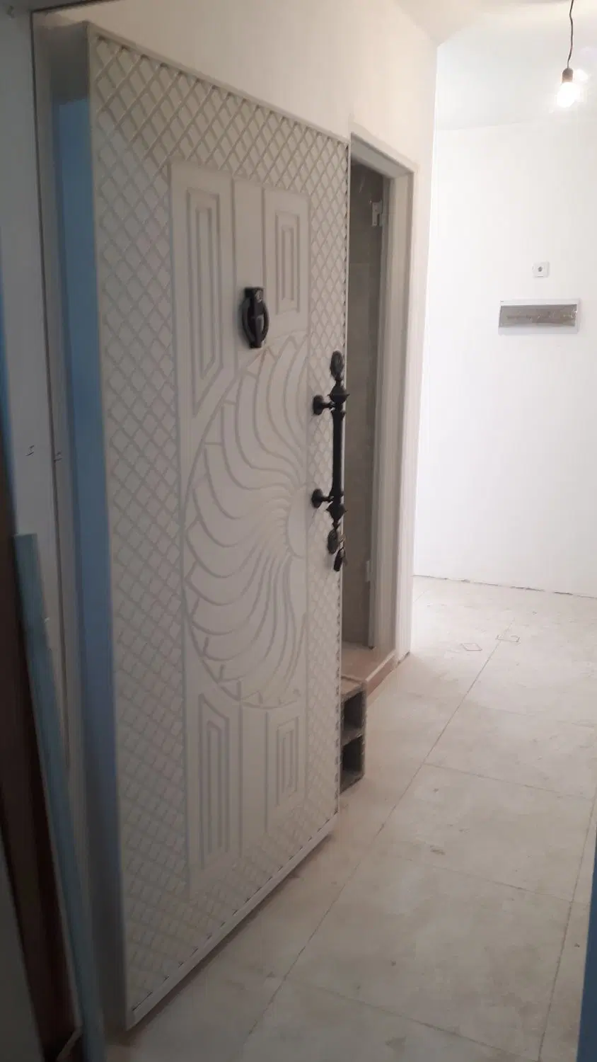 فروش واحد آپارتمان ۳ خوابه جنوبی
