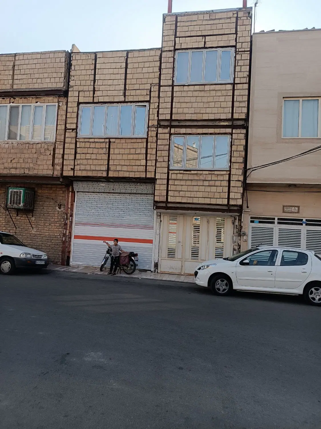 خانه اجاره ای بحر12متری امام حسن