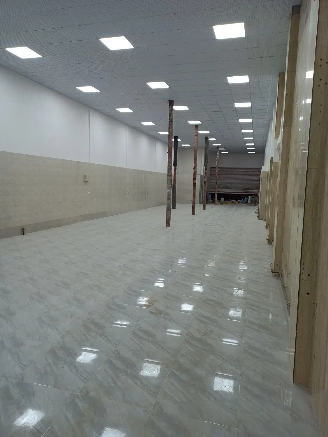 اجاره مغازه چهارراه شمالی(210متر)