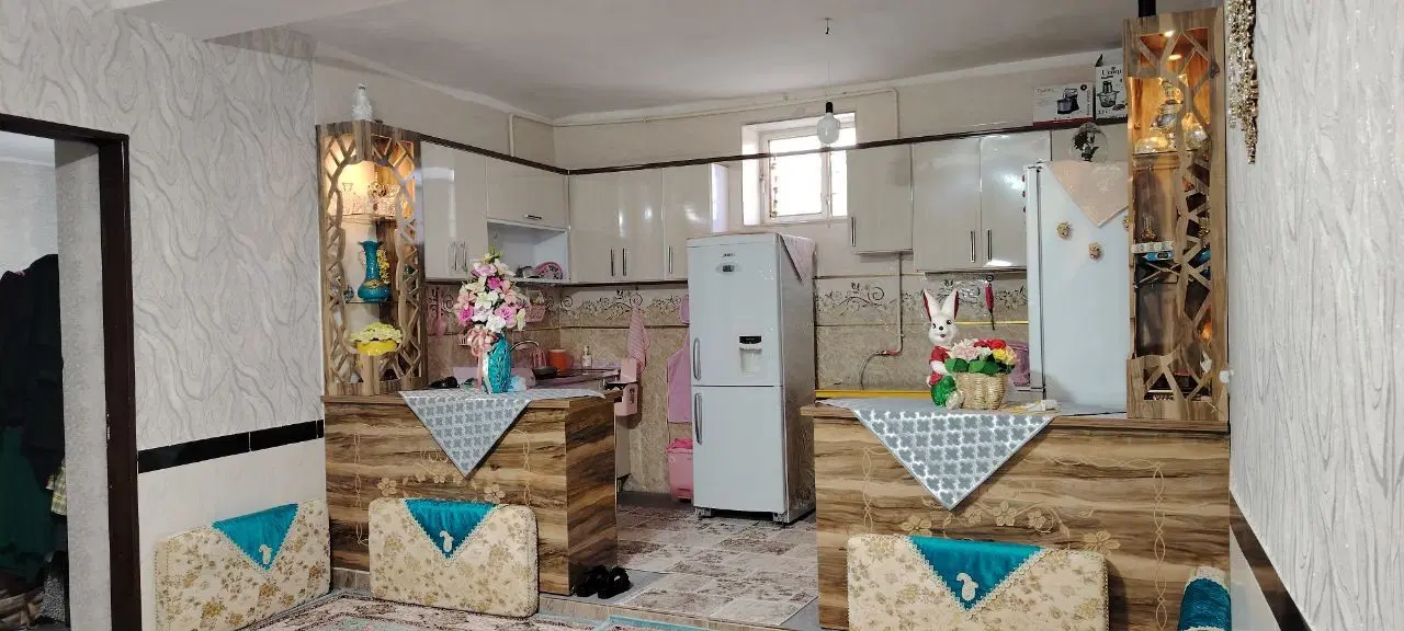 ملک ۶۰ متری داخل شهر