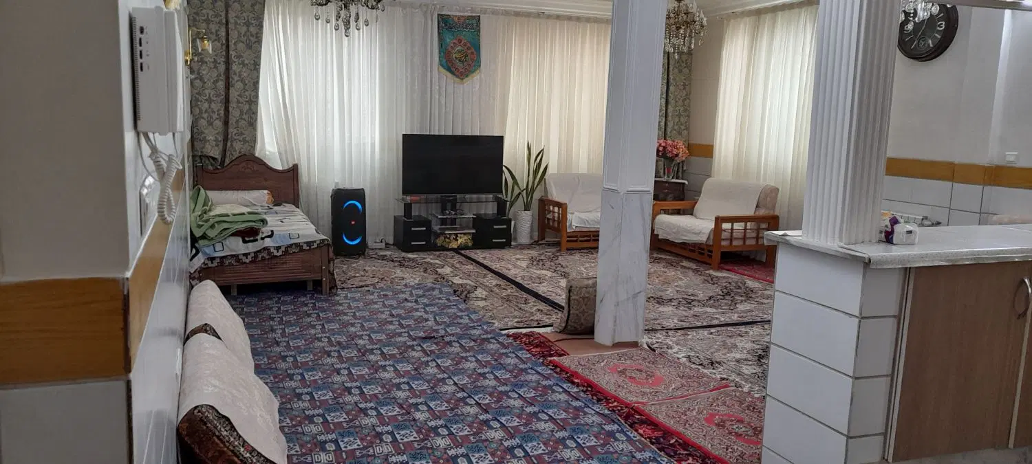 رهن واحد ۱۰۰ متری شهرک امیر کبیر میدان امام حسین