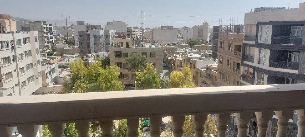 واحد ۲۱۰ متری قرنی