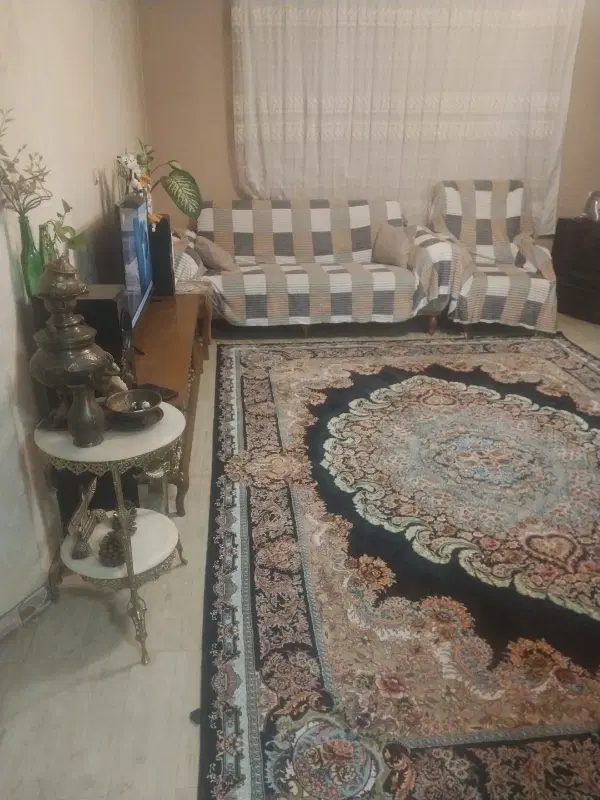 اجاره یک واحددر شهرک مدنی  فاز ۳...۷۰ متری دوخوابه