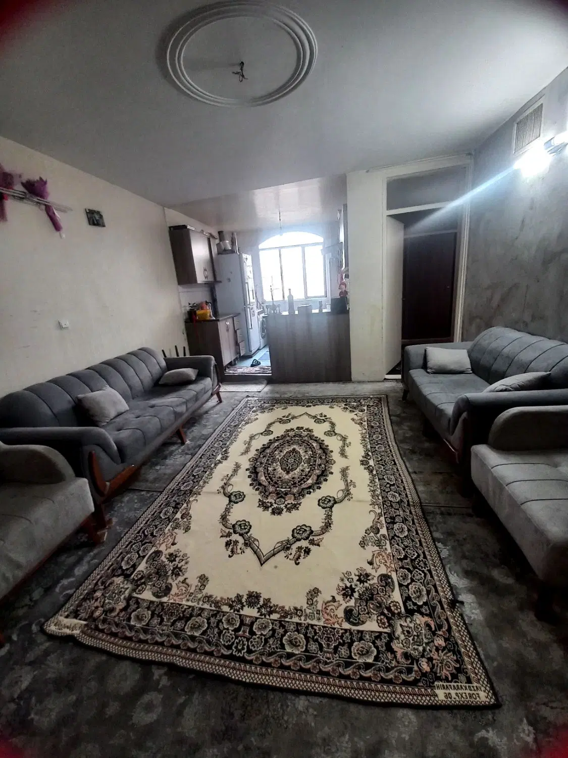 آپارتمان۵۲مترطبقه۱تمیزونقاشی شده انبارنفت،فاتح چهر