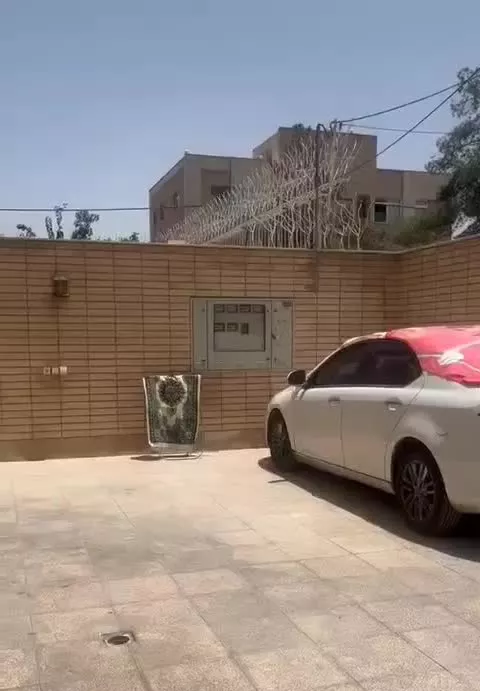 فروش آپارتمان بهارستان فاز ۱همکف