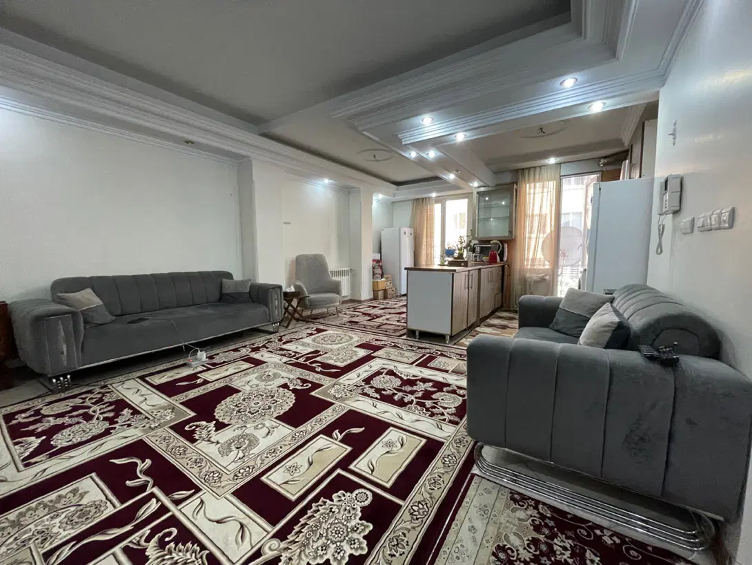 ۹۰متر _۱۰ساله فول‌امکانات_عکس‌واقعی_ چهارباغ‌غربی