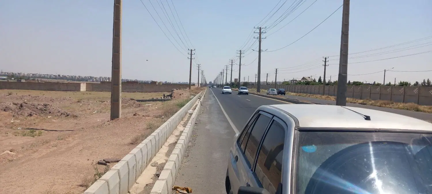 زمین برکمربندی قرچک سندتکبرگ موقیت عالی
