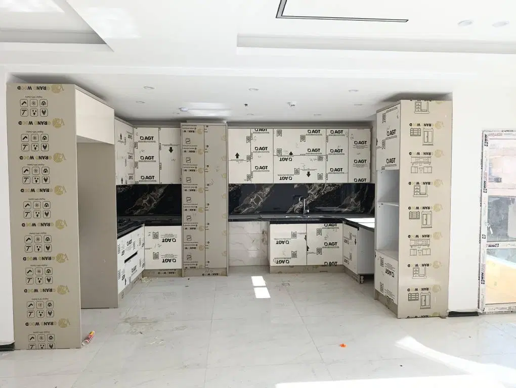 آپارتمان ۱۳۰ متری تک واحدی