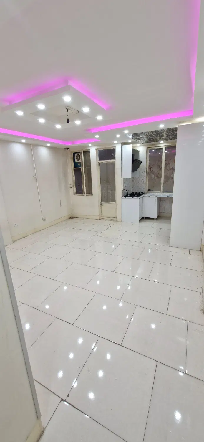 60 متر با پارکینگ و انباری فرشیدفر