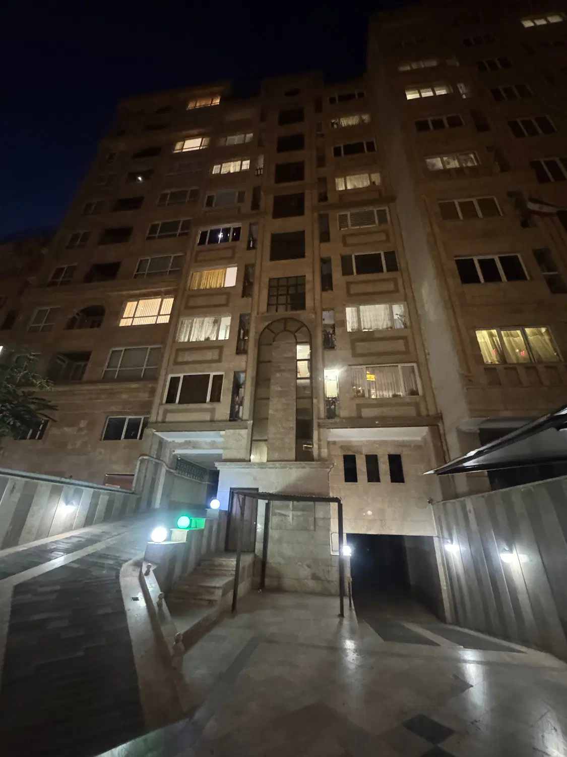 اجاره خانه ۲ خواب با پارکینگ و انباری