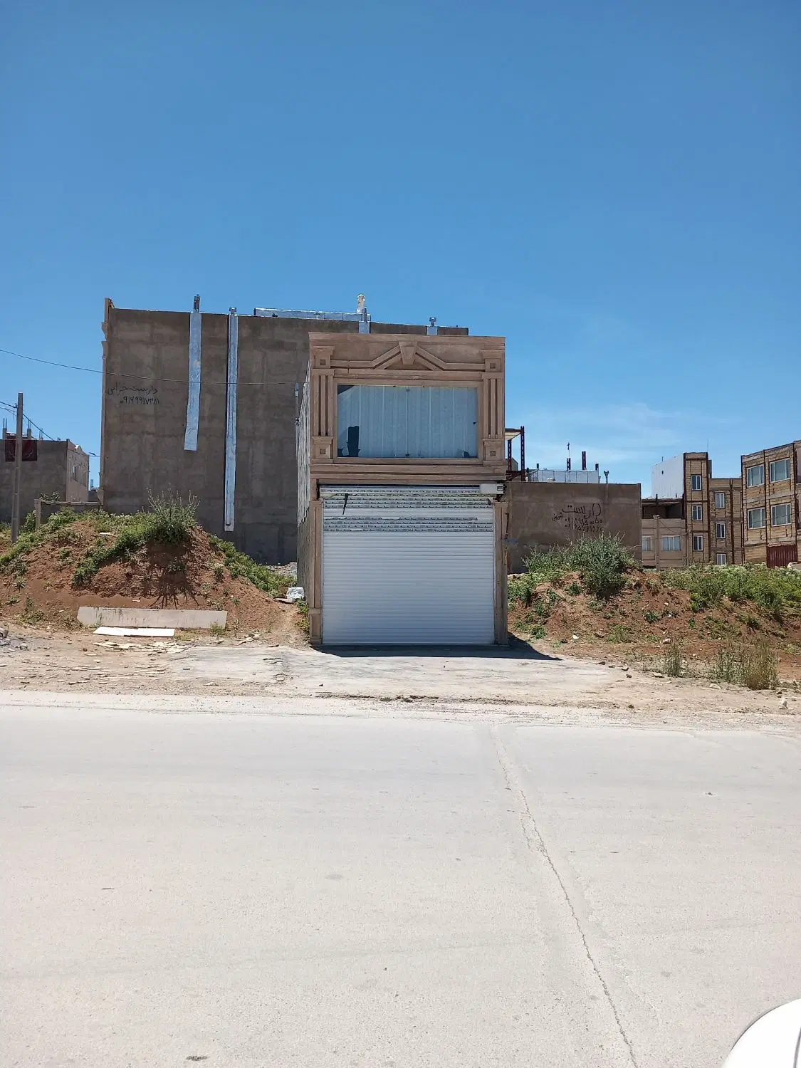 یک دهنه دکان تجاری ۶۸ متری