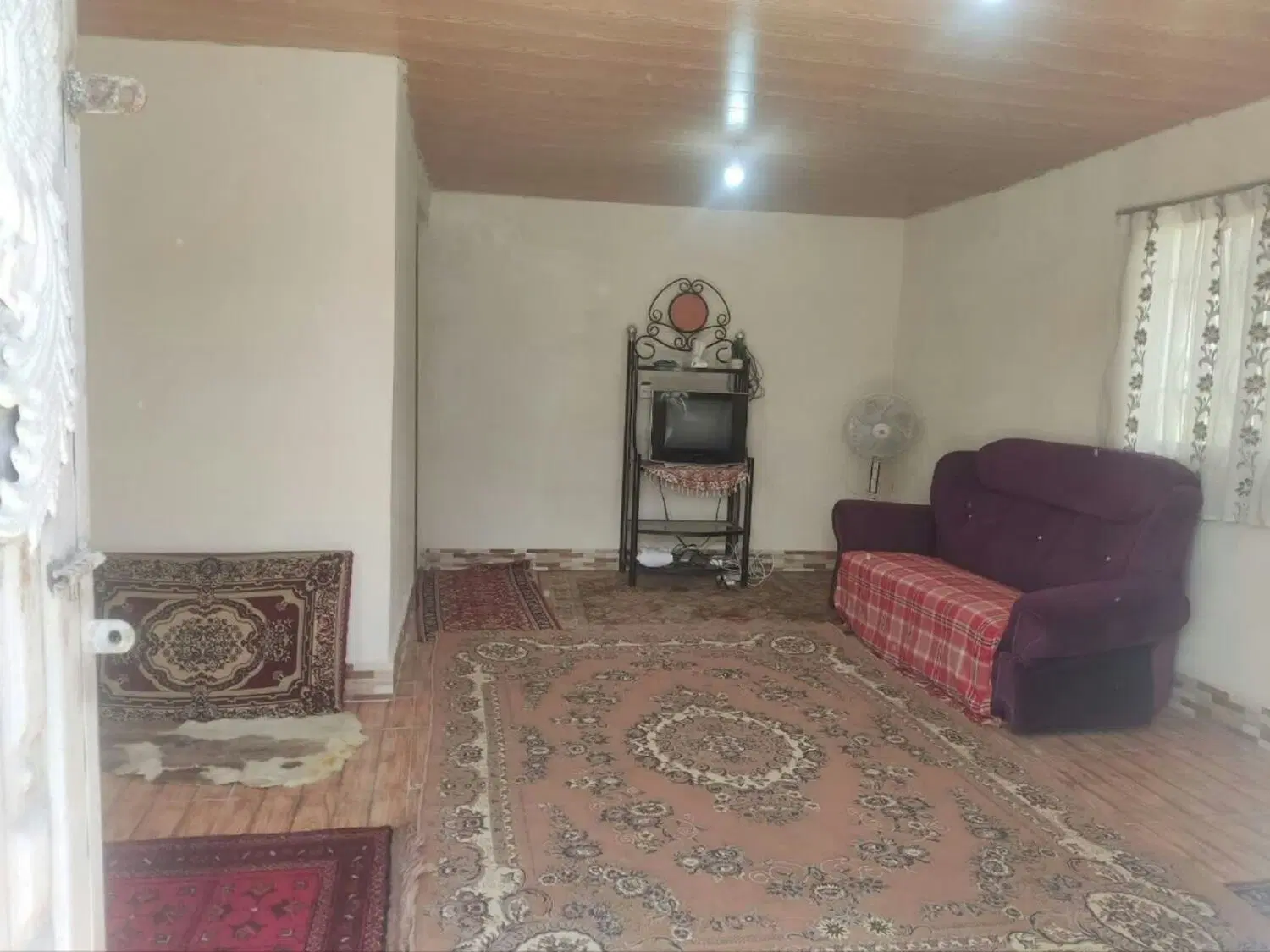 خونه باغ جاده کیاسر